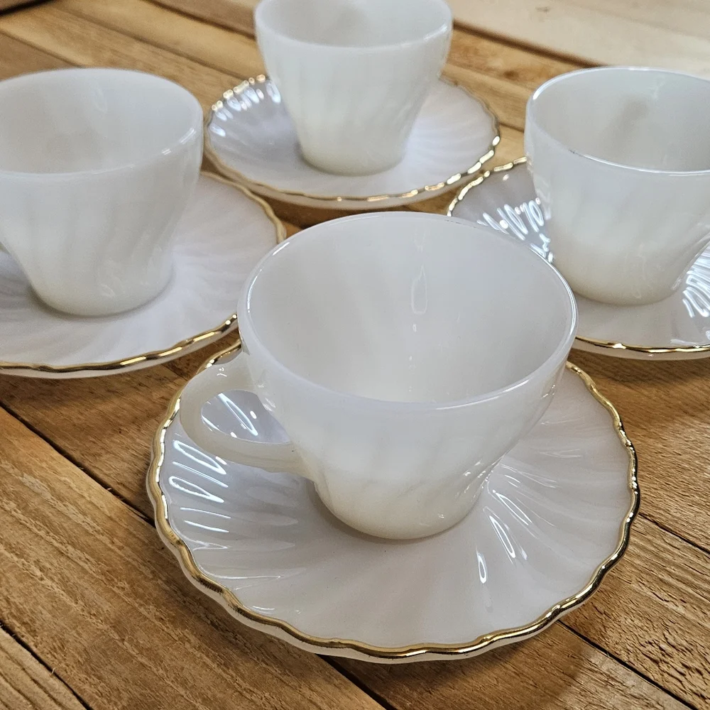 Anchor Hocking Fire King Tea Set Gold Rim Milk Glass Swirled Shell Vintage - Picture 1 of 8